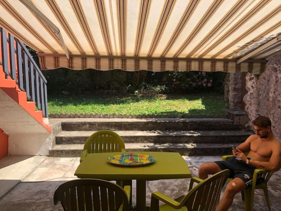 Joli Appartement Avec Terrasse Et Jardin - Vue Sur Montagne Bagneres-de-Bigorre Exterior photo