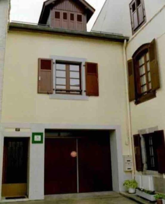 Joli Appartement Avec Terrasse Et Jardin - Vue Sur Montagne Bagneres-de-Bigorre Exterior photo
